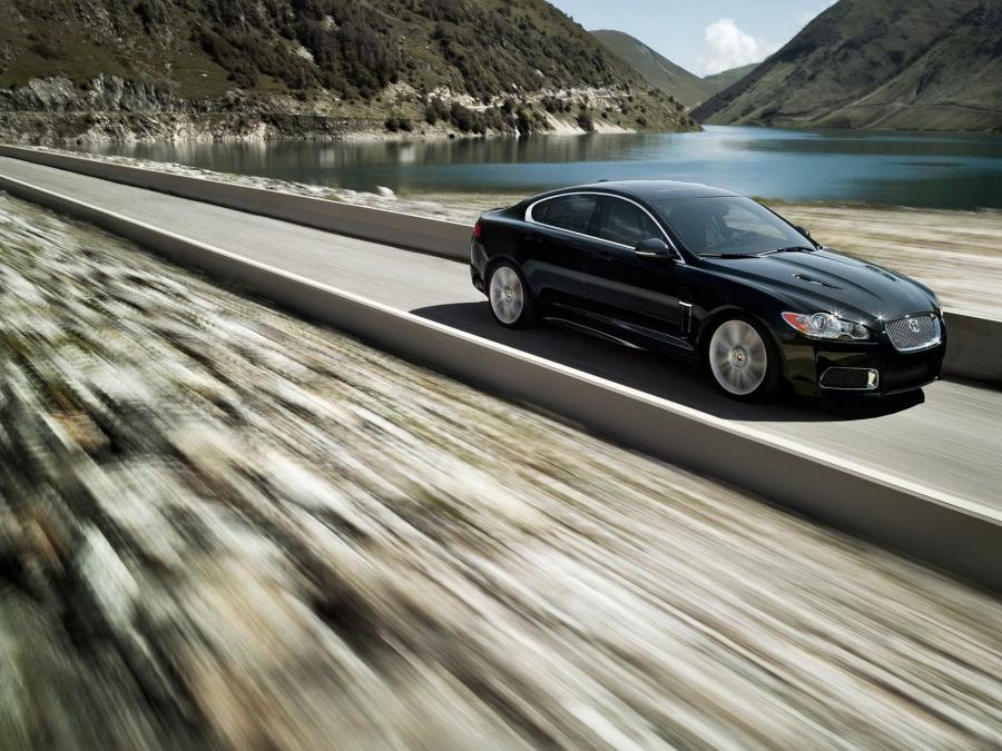  Jaguar XFR 2009 года  (фото 137 из 141)